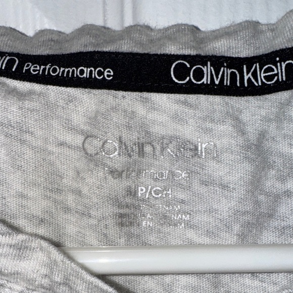 Calvin Klein Women's Heather Gray Crop Top - Picture 2 of 2
